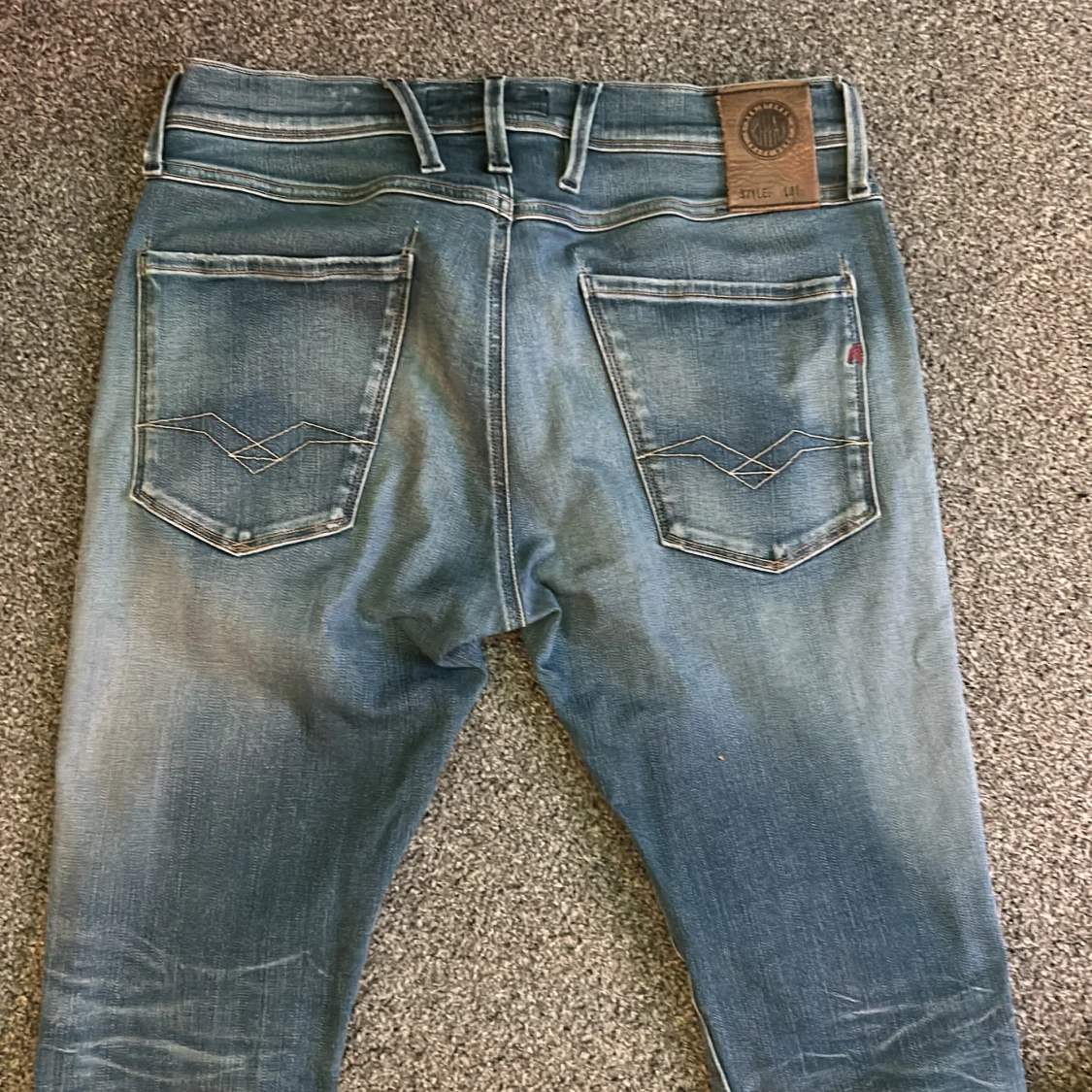 Blå jeansbyxor från Replay - 2