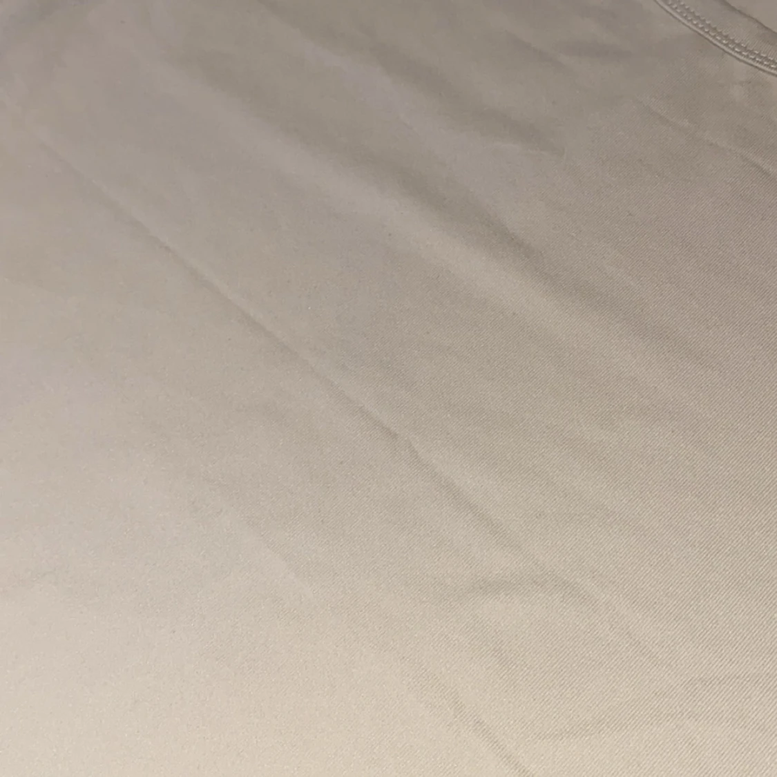 Beige kortärmad t-shirt