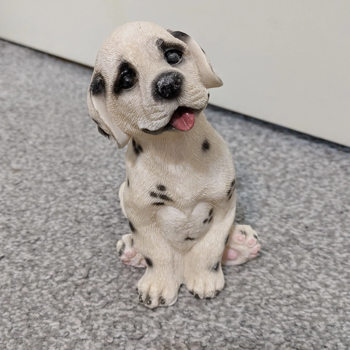 Dekorativa hundstatyer i keramik - 3