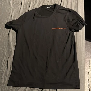 EA7 T-shirt - Använd 1 gång då den var för stor
