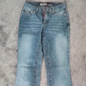 Bootcut jeans  - Snygga bootcut jeans köpta på Plick, har själv aldrig använt dom💗