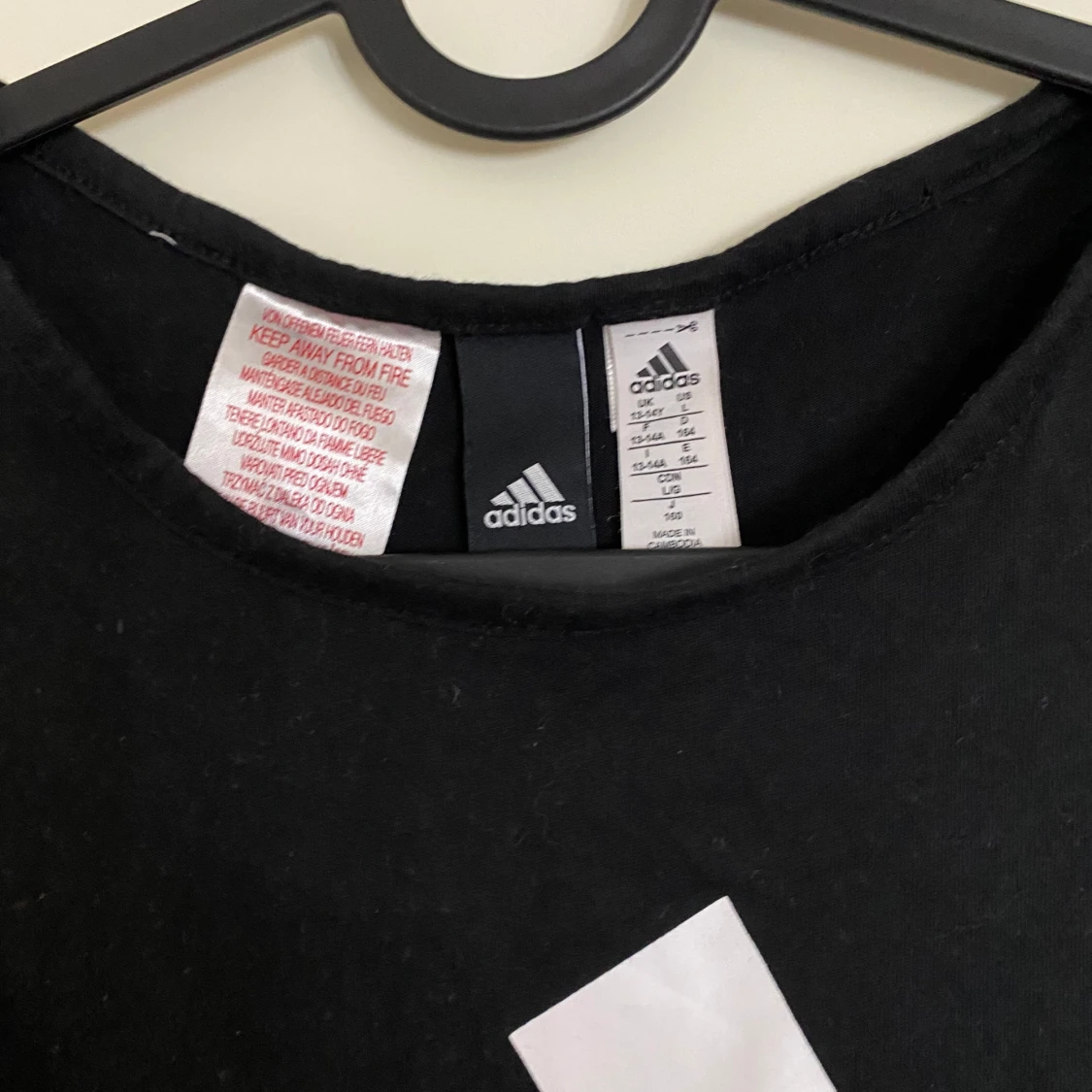 Svart linnetopp från Adidas st 164 -XS - 3