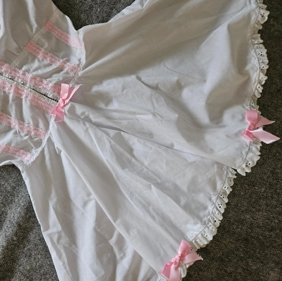 Vit handmade klänning från Malicious Designs - 1