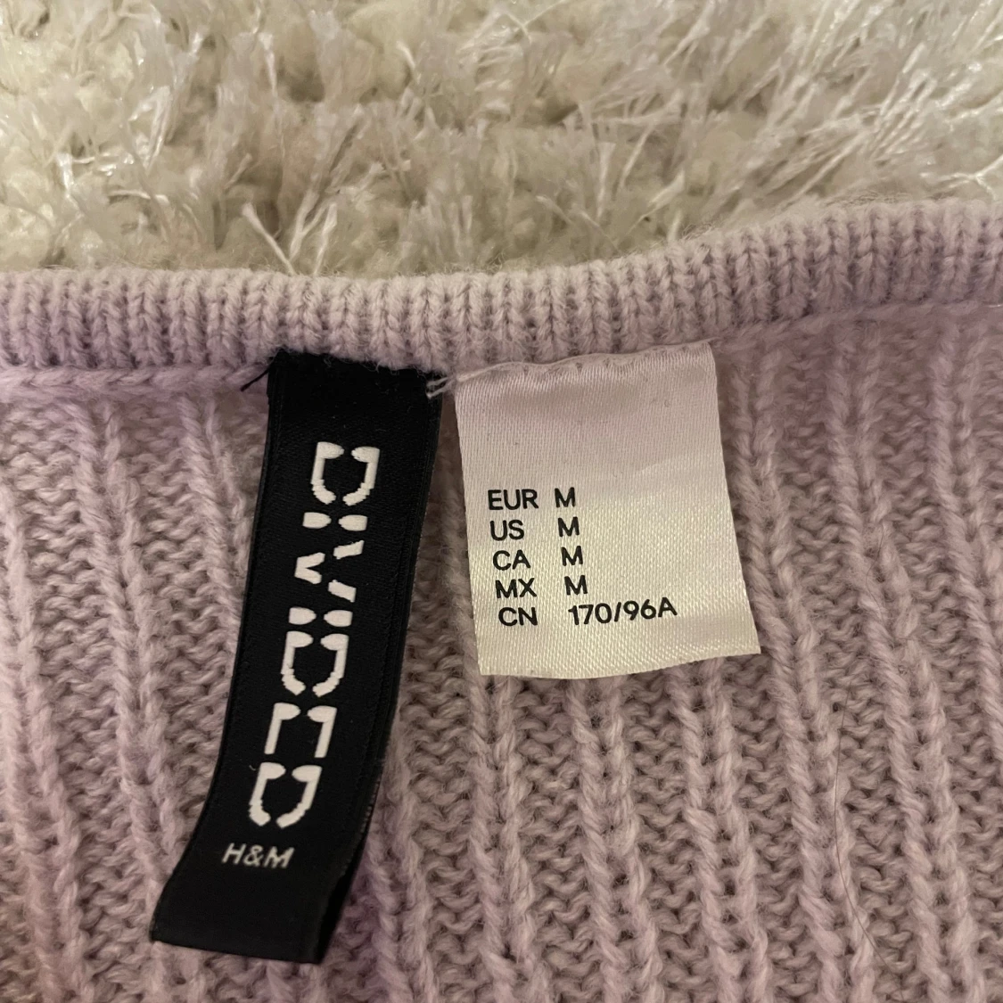 Ljuslila stickad kofta  - 2