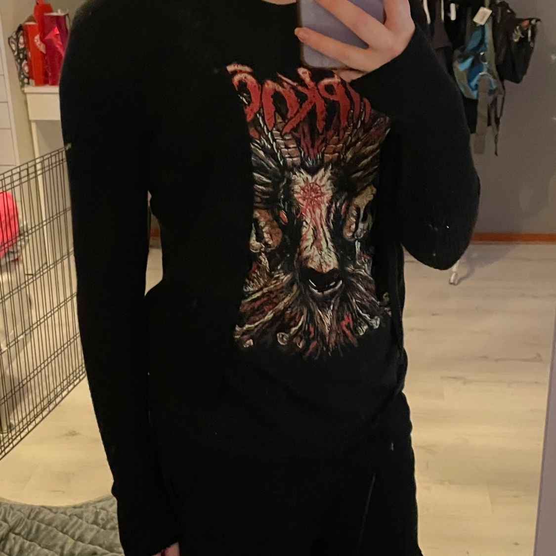 Svart, lättstickad kofta - 2