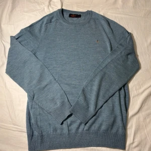 Merinoull tröja Morris - Säljer en Turkos Morris Tröja i 100% merinoull. Storlek Medium skick 9/10. Kontakta vid funderingar. 