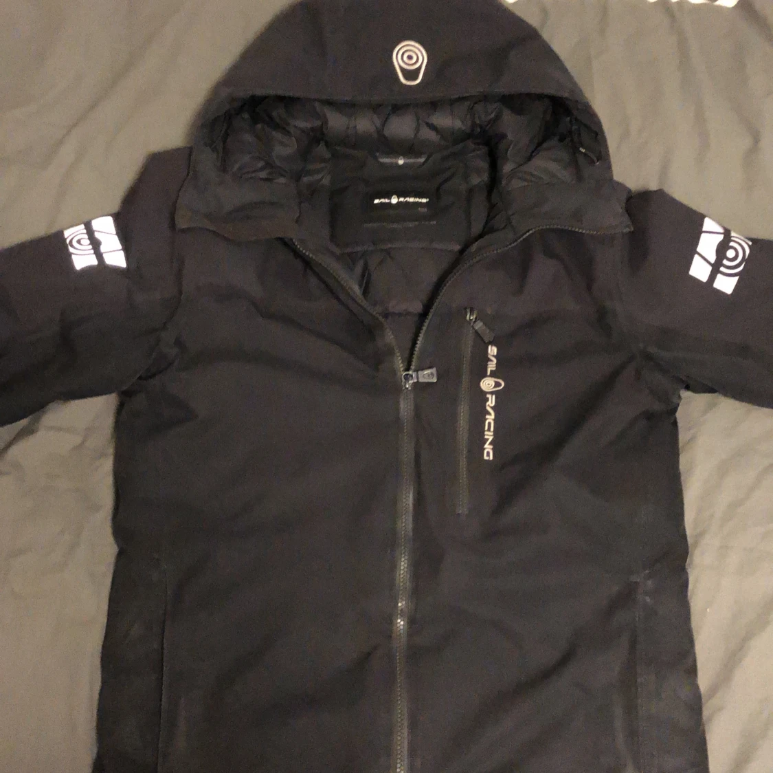 Svart jacka från Sail Racing