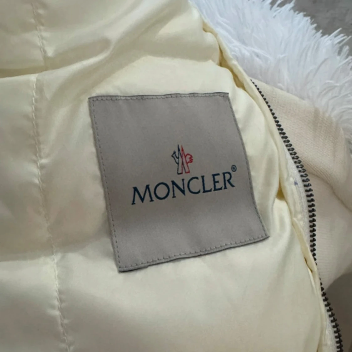 Off white dunjacka från Moncler - 92