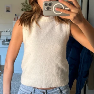 Arket stickad väst - Strl xs, perfekt skick, alpaca ull, köpt för 579kr