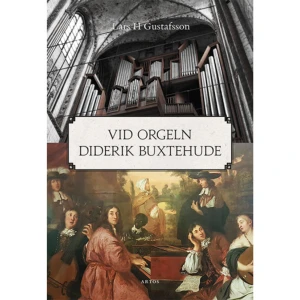 Vid orgeln Diderik Buxtehude (bok, danskt band) - Organisten och tonsättaren Diderik Buxtehude räknas som en av de stora mästarna inom barockmusiken. Han föddes i Helsingborg 1637 och i Mariakyrkan där fick han också sin första tjänst som organist. Efter några år i Sankt Mariæ kyrka i Helsingør kom han så småningom till Marienkirche i Lübeck, där han verkade till sin död 1707. Barnläkaren och författaren Lars H Gustafsson kom redan under sin ungdom i kontakt med Buxtehudes musik, både vid orgeln och som körsångare. I Vid orgeln Diderik Buxtehude tecknar han ett personligt och levande porträtt av tonsättaren. Författaren följer Diderik i fotspåren, besöker de tre Mariakyrkorna, söker i skrifter och arkiv och samtalar med tre framstående organister. En bild växer fram av en nydanande kyrkomusiker, ansvarsfull intendent och glad sällskapsmänniska. Men också av en familjefar med många att ha omsorg om och sörja för. För att få svar på några av sina frågor gör författaren till slut ett högst oväntat besök hos den åldrande Diderik och hans hustru Anna Margaretha i deras hem i Lübeck!    Format Danskt band   Omfång 127 sidor   Språk Svenska   Förlag Artos &amp; Norma Bokförlag   Utgivningsdatum 2019-06-19   Medverkande Benjamin Åkerlund   ISBN 9789177770794  