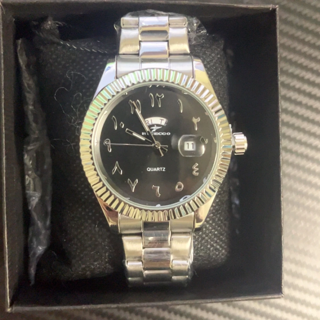 Silverfärgad klocka - 90