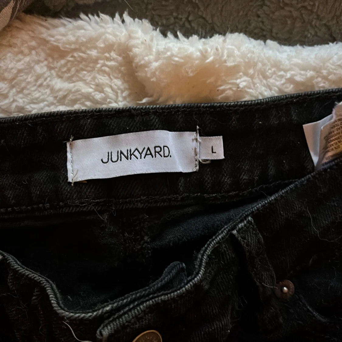 Svarta jeans från Junkyard - 90