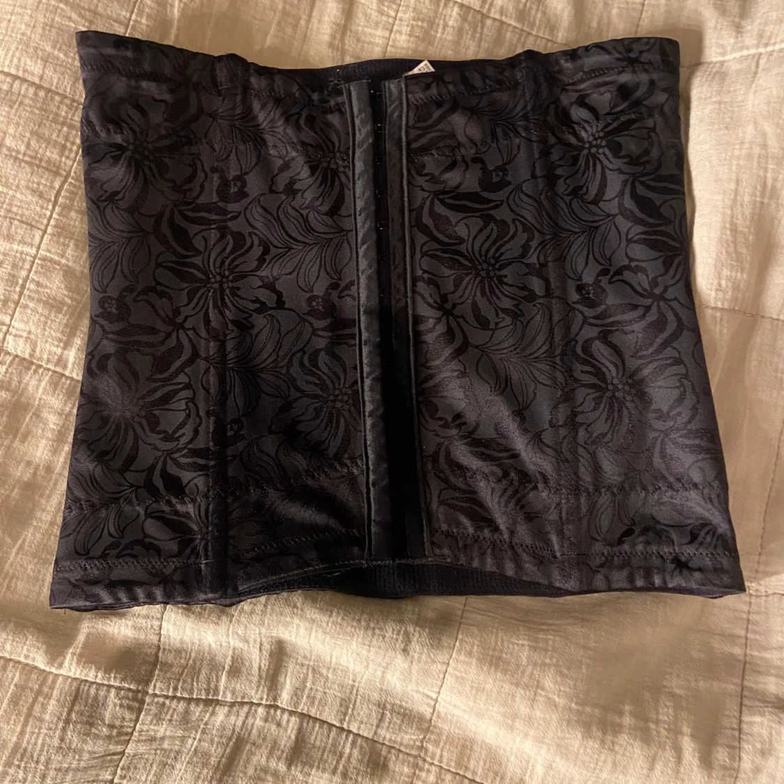 Svart korsett från Maidenform