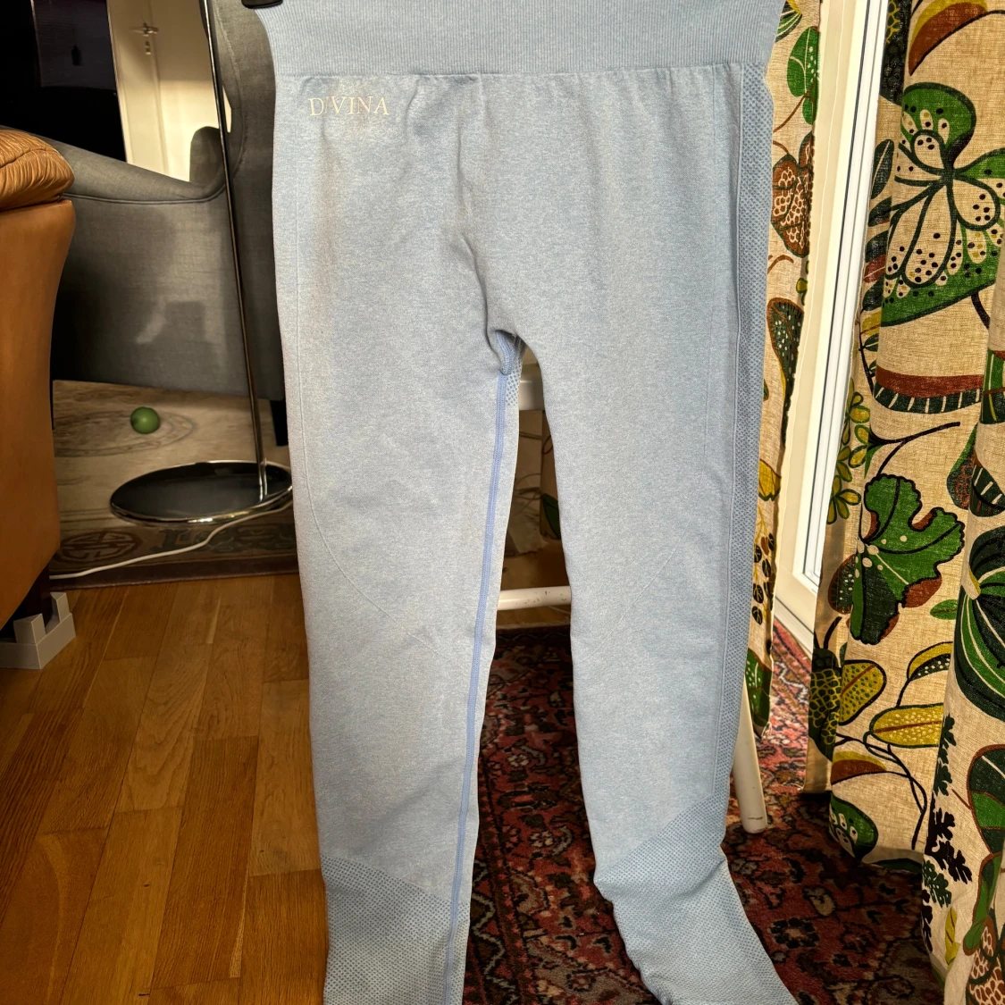 Ljusblå leggings från DIVINA - 90