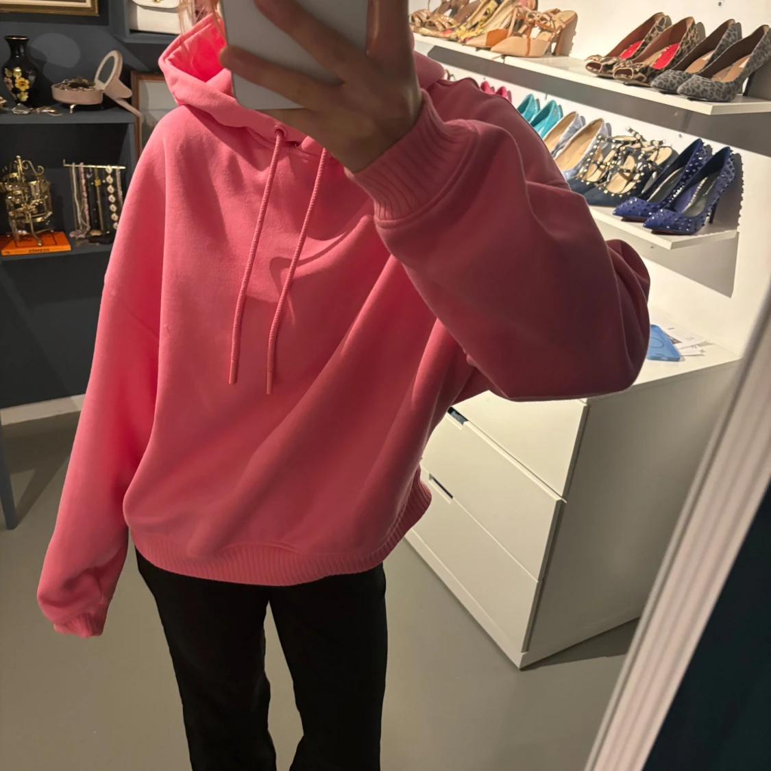 Rosa hoodie med tryck