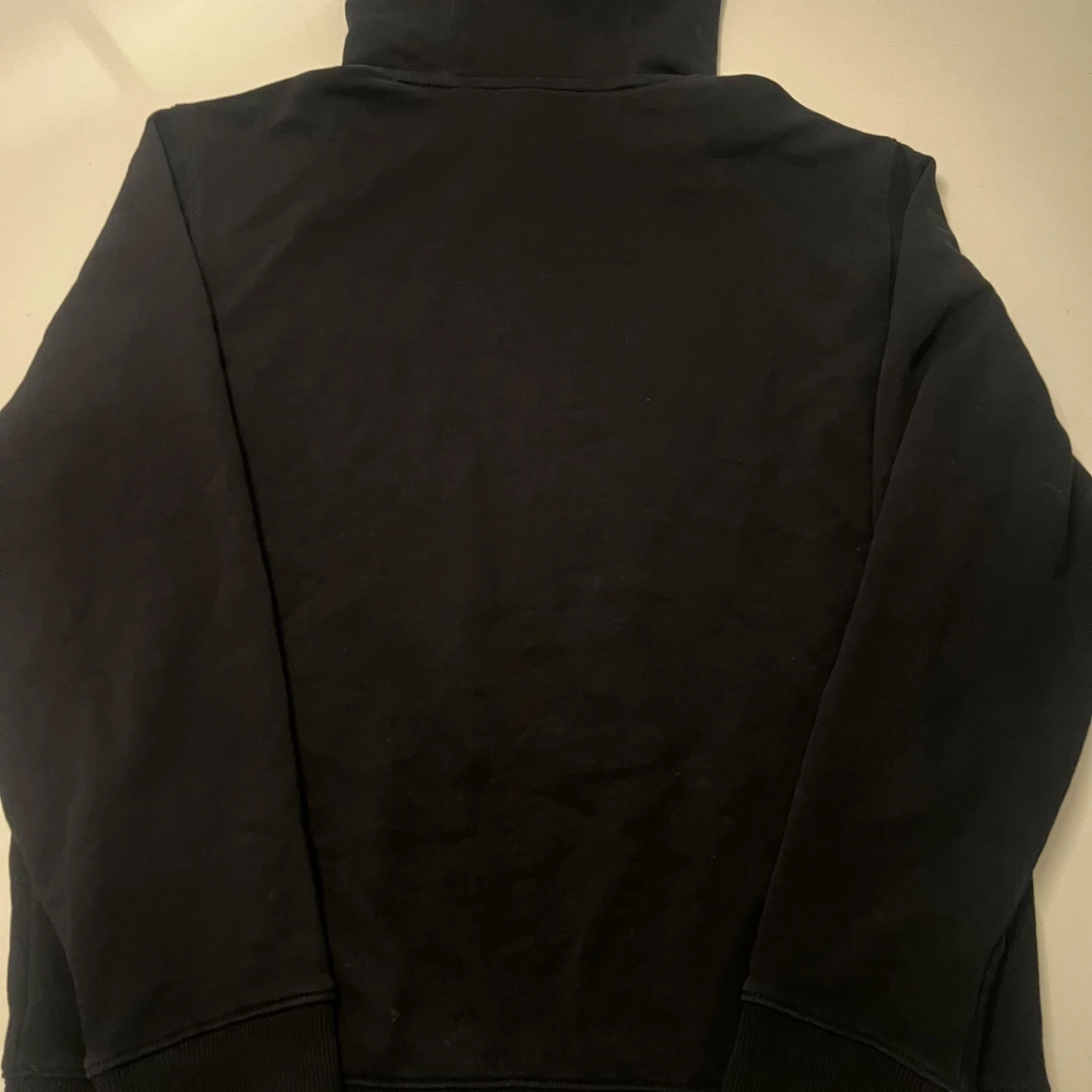 Svart hoodie från Hugo Storlek S - 90