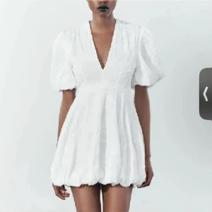 söker zara klänning!! - Söker i storlek xs/s till studenten 😇🤗