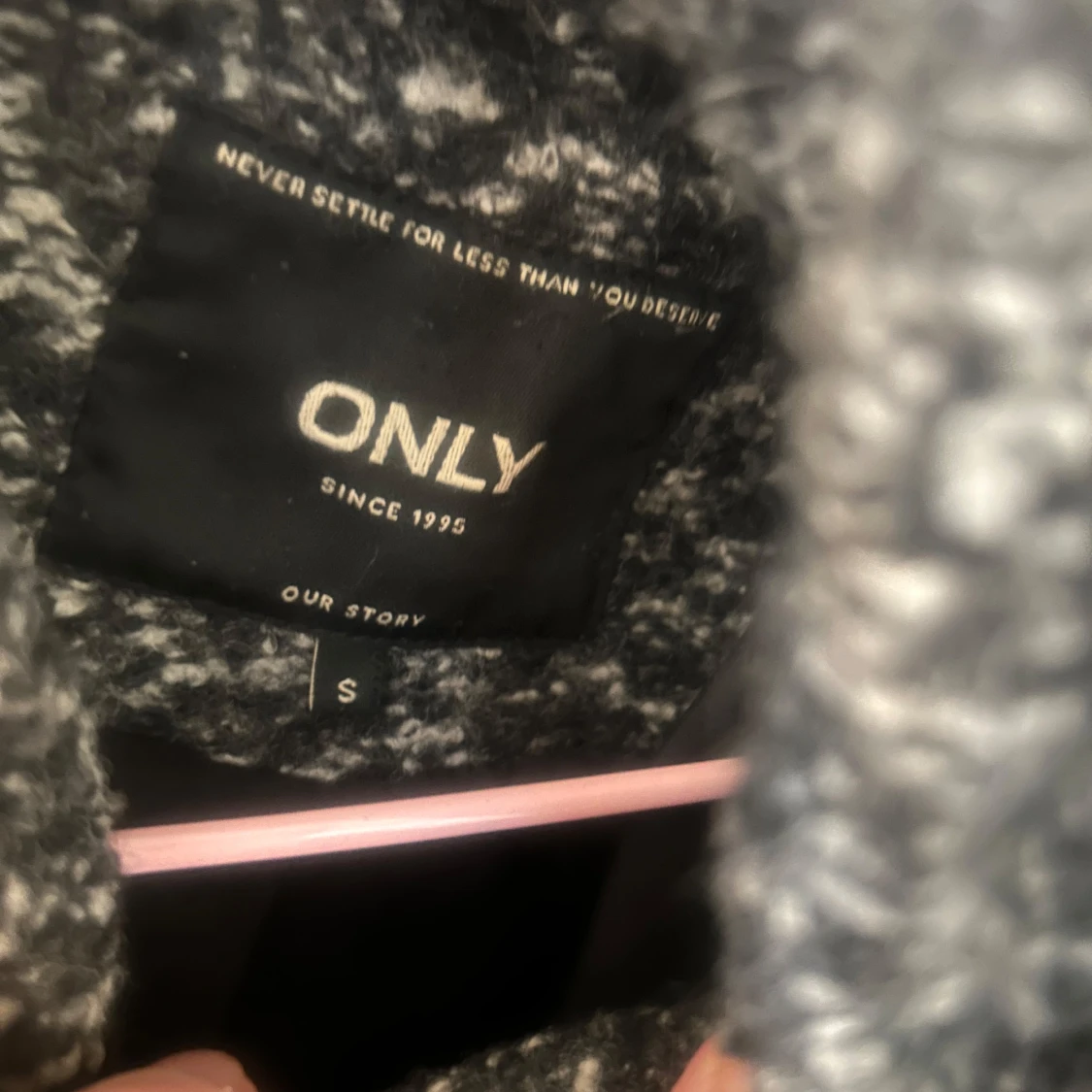 Grå kappa från ONLY - 43