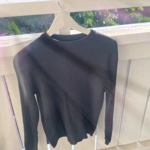 Mörkgrön sweatshirt  - Mörkgrön sweatshirt, bra kvalitet 