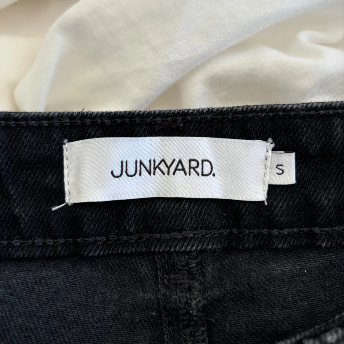 Låg-midjade Junkyard bootcut jeans  - 91