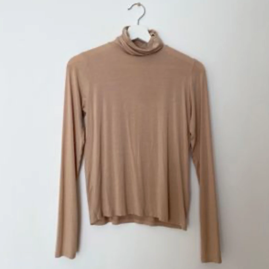 Beige polotopp från Chiquelle - 93