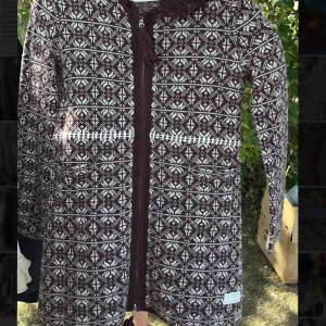 Odd molly - Har samlat på mig nästan alla färger i odd Molly koftor. Dm mig om vilken färg du vill ha så skickar jag bilder. Alla koftor är köpta runt 2500-4500 och säljes idag för 350kr/st