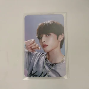 kpop sunwoo photocard - sunwoo theboyz official photocard. dm för att köpa !! 35 kr + frakt (18kr) 