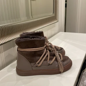 Inuikii - Säljer då de tyvärr inte kommer till användning💗💗