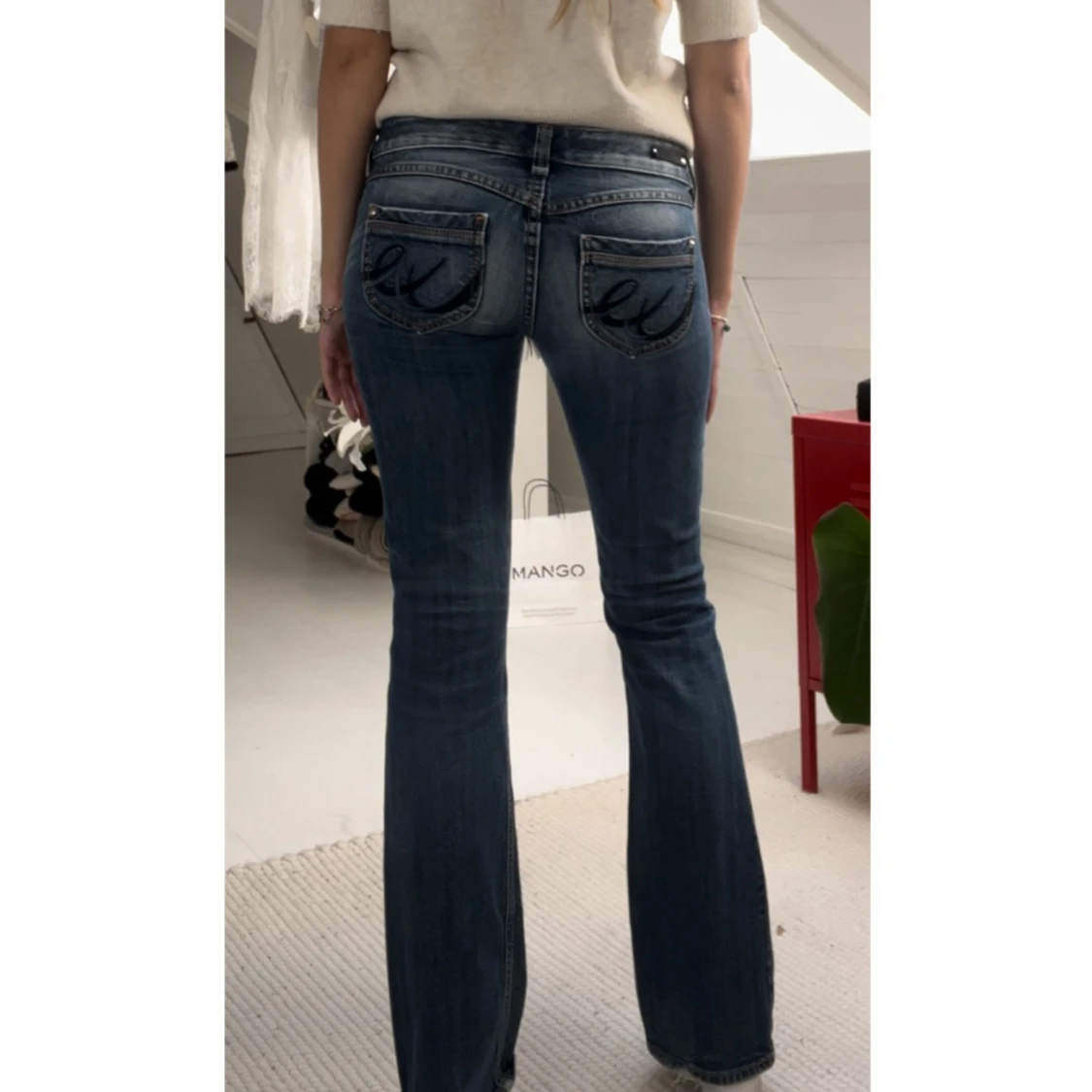 Snygga bootcut jeans  - 91