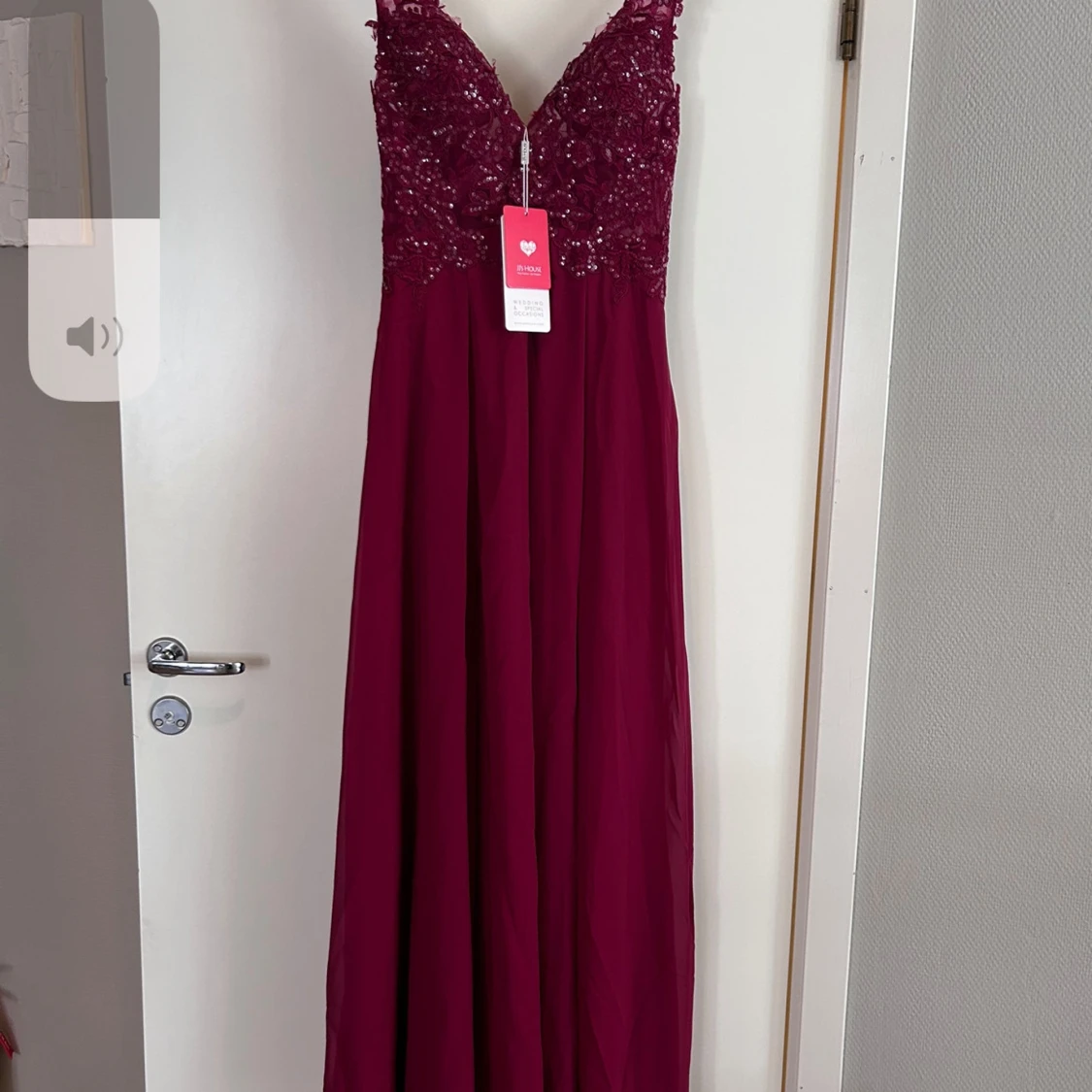 JJ’s House brudtärneklänning