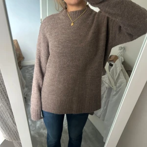 Brun stickad från veromoda  💗 - Brun stickad tröja fårn veromoda💗💗 Storlek s