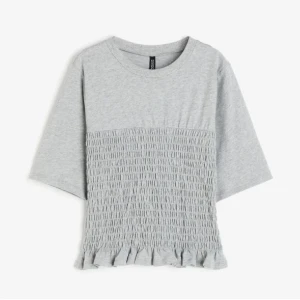 Smockad topp frpn hm - Samma snygga tröja i grå