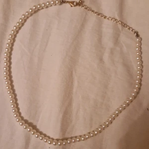 Pärl halsband - Söt guld pärl halsband 🤍💛
