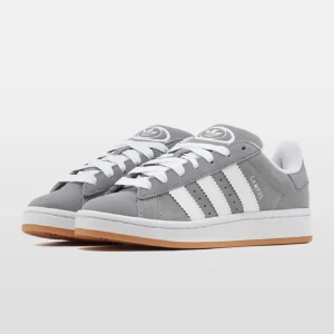 adidas campus ‘00 - Säljer ett par helt nya adidas campus 00, använda en gång 💞kan gå ner i pris vid en snabb affär💞