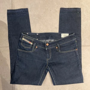 Diesel jeans - Jätte fina lågmidjade diesel jeans. Rak modell