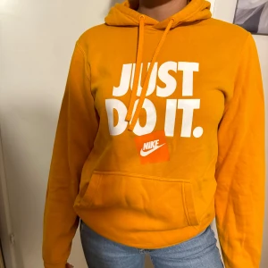 Nike Hoodie  - Storlek S, använd fåtal gånger