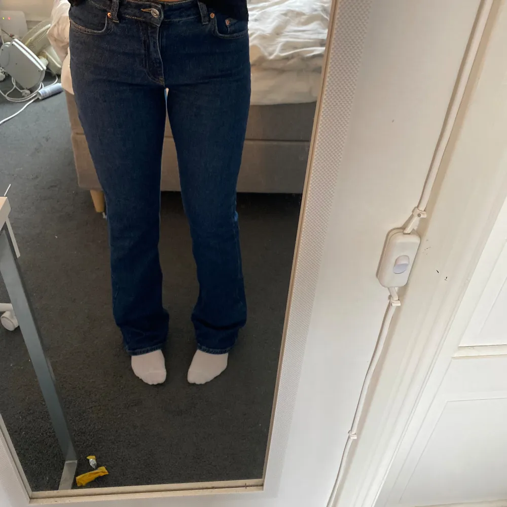 Nästan aldrig använt , storlek 38 men passar även 36💕 . Jeans & Byxor.