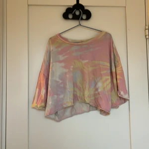 Magtöja - Säljer denna magtröja i storlek medium