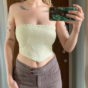 Topp - Söt tubtopp, aldrig använd då den är lite tight på mig