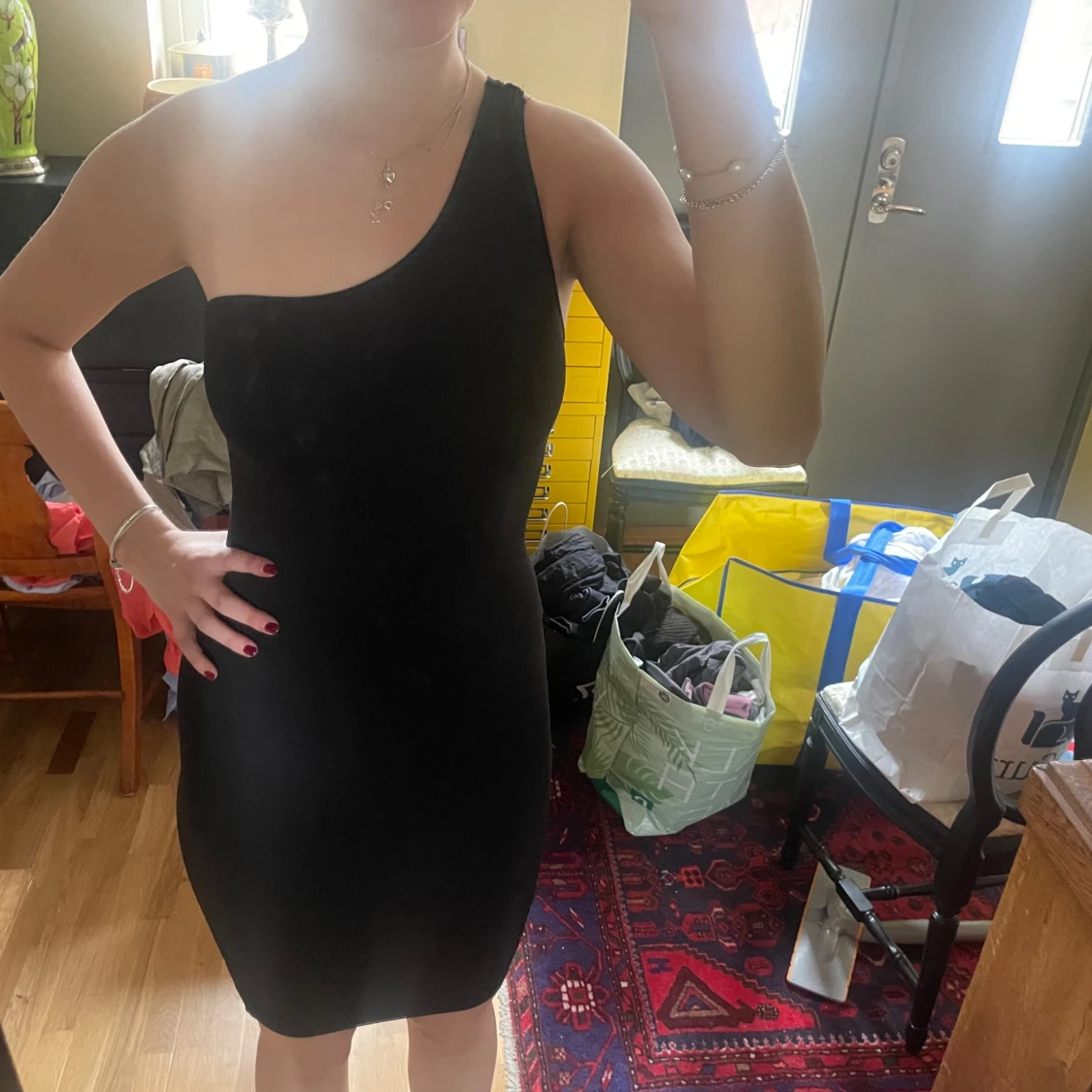 One shoulder klänning - 90