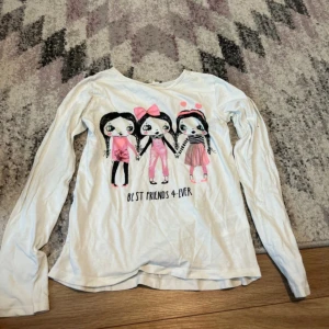 Tröja  - En oanvänd tröja från H&M