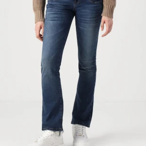 Ltb jeans  - Säljer ett par jättefina Ltb jeans i storlek 26/34, jättebra skick!!💗💗💗