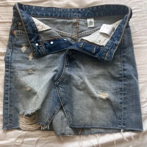 Jeans kjol - Inte använd på väldigt länge för passa inte mig så bra