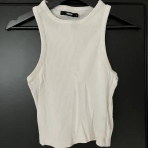 Crop Top - inga fläckar, hål eller märken!💘passar M så bra också!  kom priv om det behövs