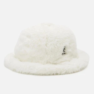 Kangol Cream Hat  - Väldigt fin Kangol Faux Fur Casual Hat - Cream färg (se sista bilden) nypris 899kr