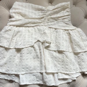 Super snygg kjol/blus - Den går att användas som båda och passar verkligen till allt! 