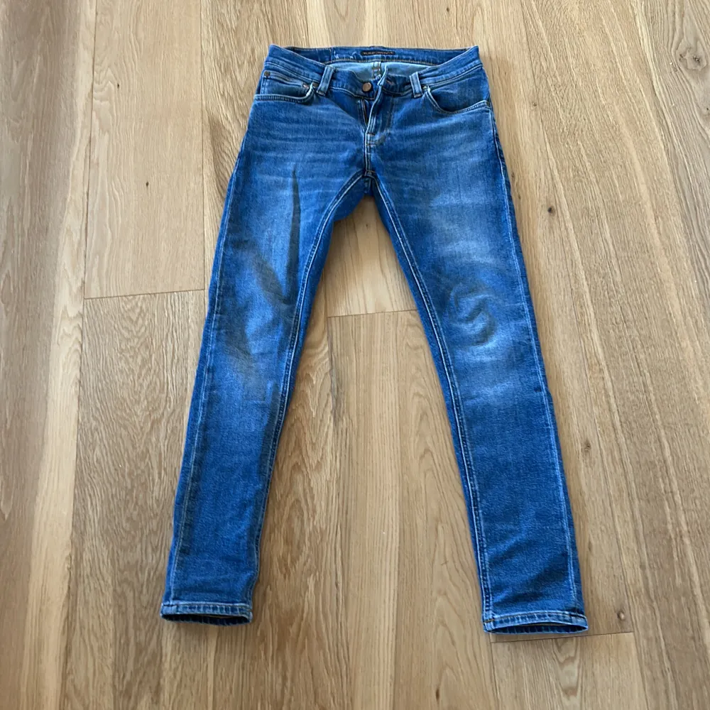 Skick: 9/10 Modell: Tight Terry, Slim Meddela om du har frågor eller funderingar!. Jeans & Byxor.