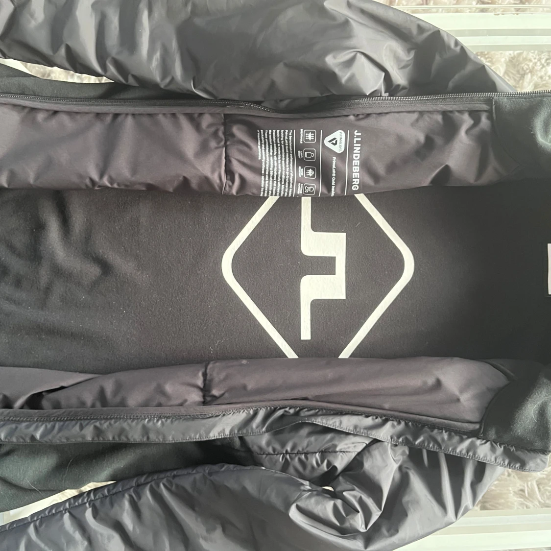 Grå/svårt J.Lindeberg jacka - 92