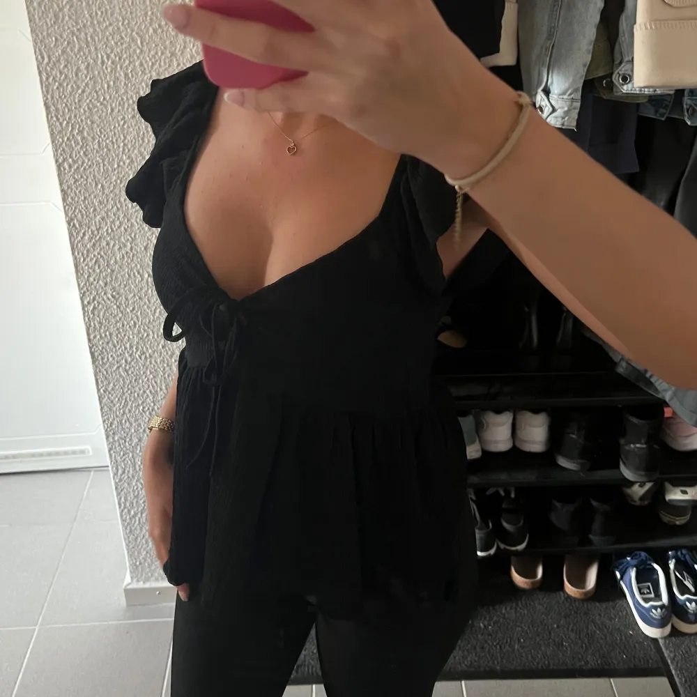 använd max 2 gånger, jättebra skick, sitter snyggt 🩷🩷. Puserot.