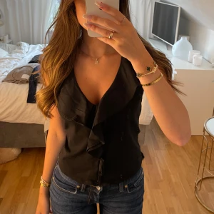 Volang topp  - Som ny använd en gång 